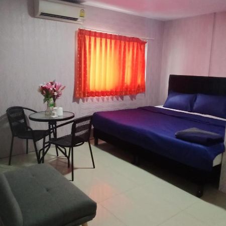 Uno Inn Bangkok Extérieur photo