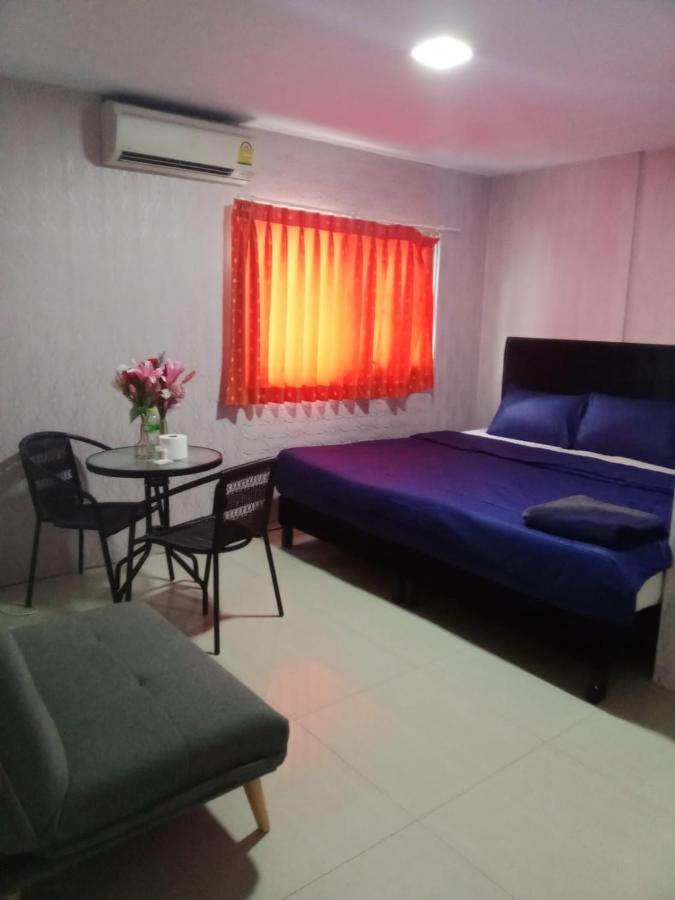 Uno Inn Bangkok Extérieur photo