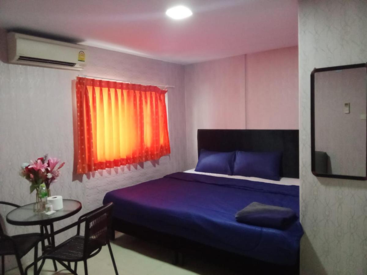 Uno Inn Bangkok Extérieur photo