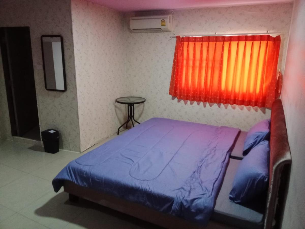 Uno Inn Bangkok Extérieur photo