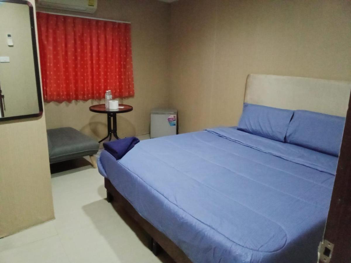 Uno Inn Bangkok Extérieur photo