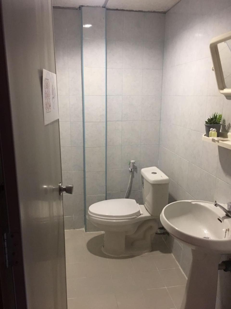 Uno Inn Bangkok Extérieur photo